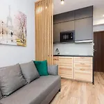 Easy & Comfortable, Very Close To The Center