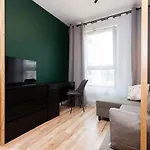 Easy & Comfortable, Very Close To The Center