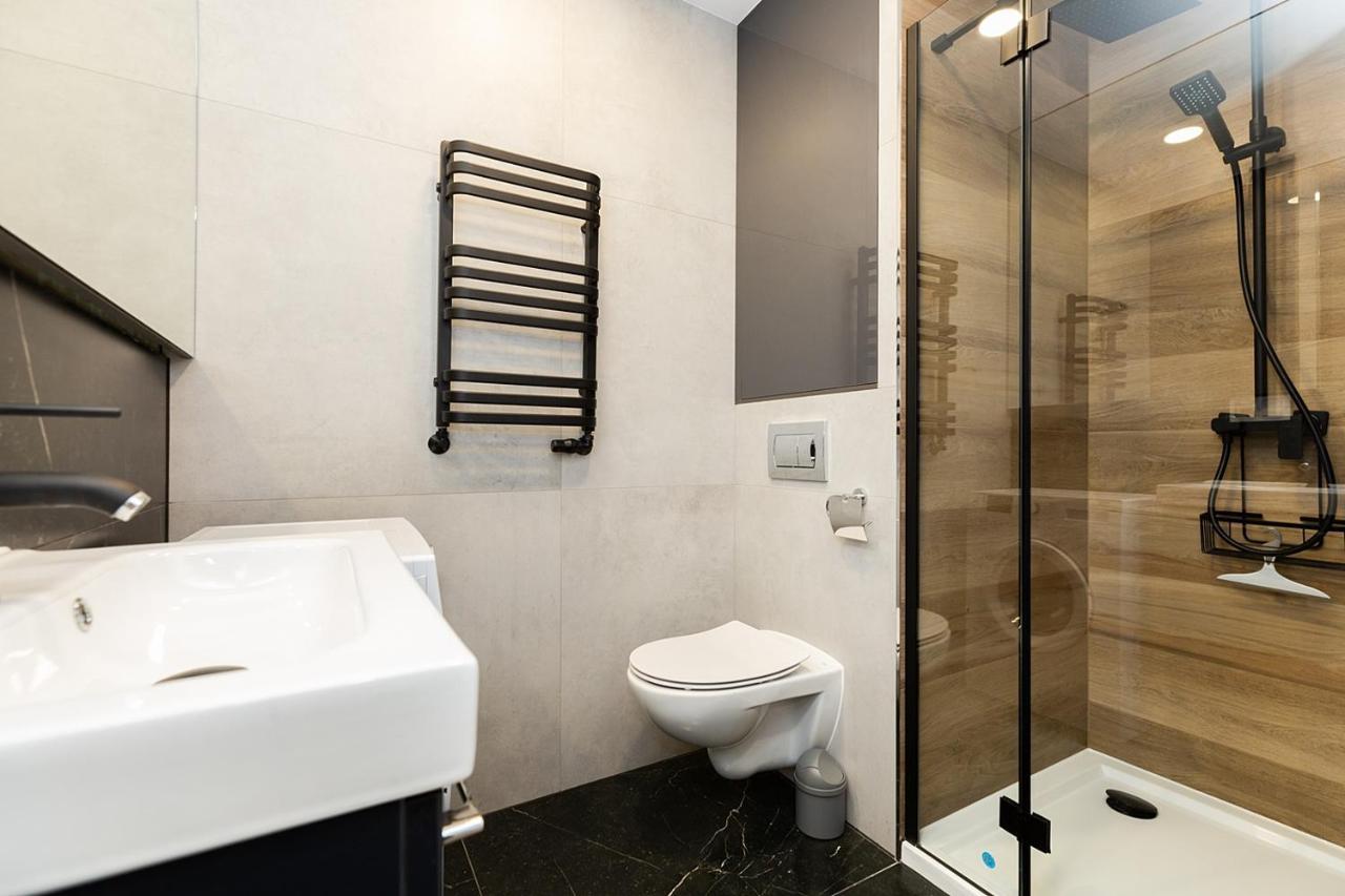 Easy & Comfortable, Very Close To The Center Warszawa